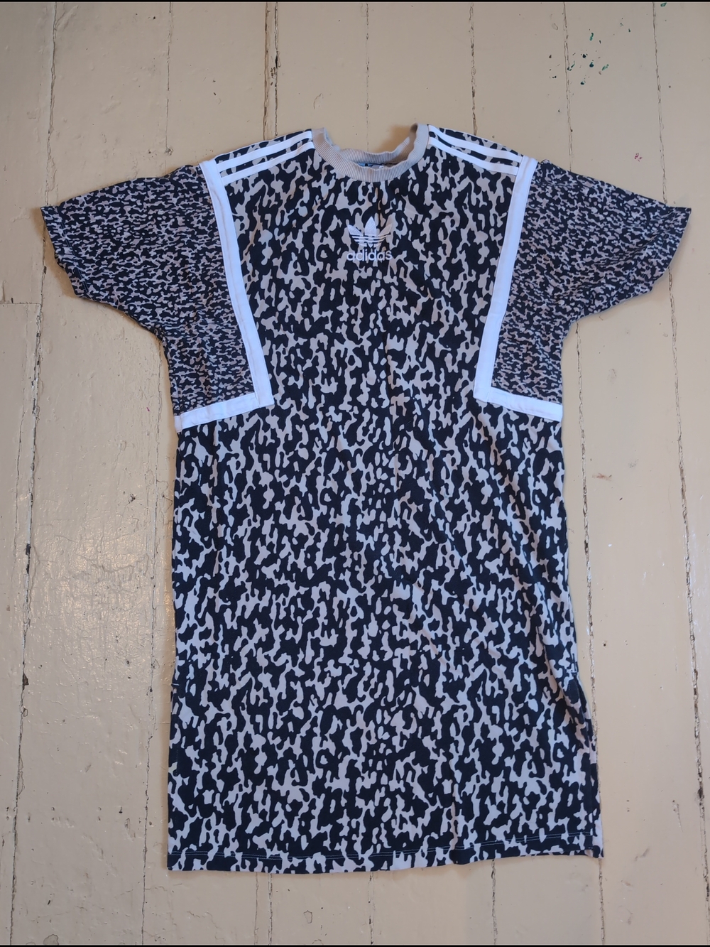 adidas Black & White Abstract Print Tee Dress with Trefoil